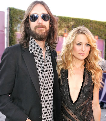 Chris Robinson and Kate Hudson. Love, Marriage, Divorce.